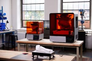 Formlabs Form 4L für schnelle und hochpräzise 3D-Drucke