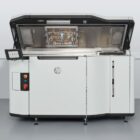 HP Jet Fusion 3D Drucker für präzise, nachhaltige und effiziente additive Fertigung von Kunststoffteilen.